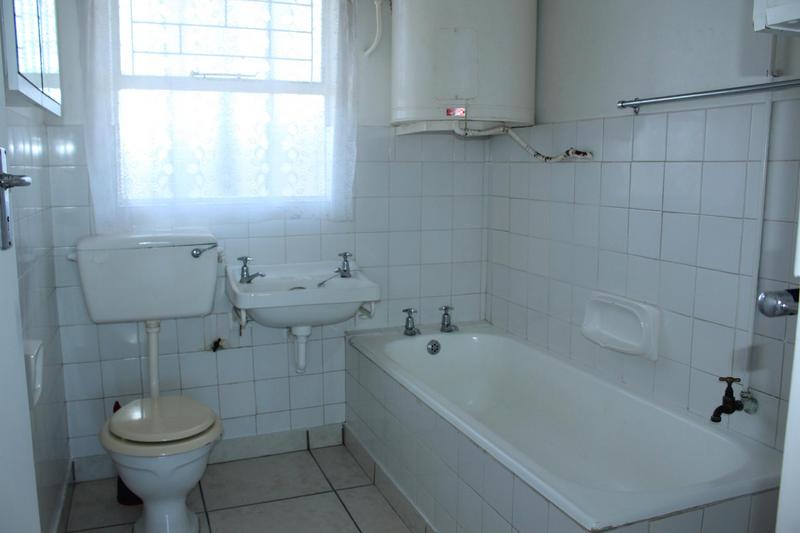 1 Bedroom Property for Sale in Fairfield Estate Western Cape